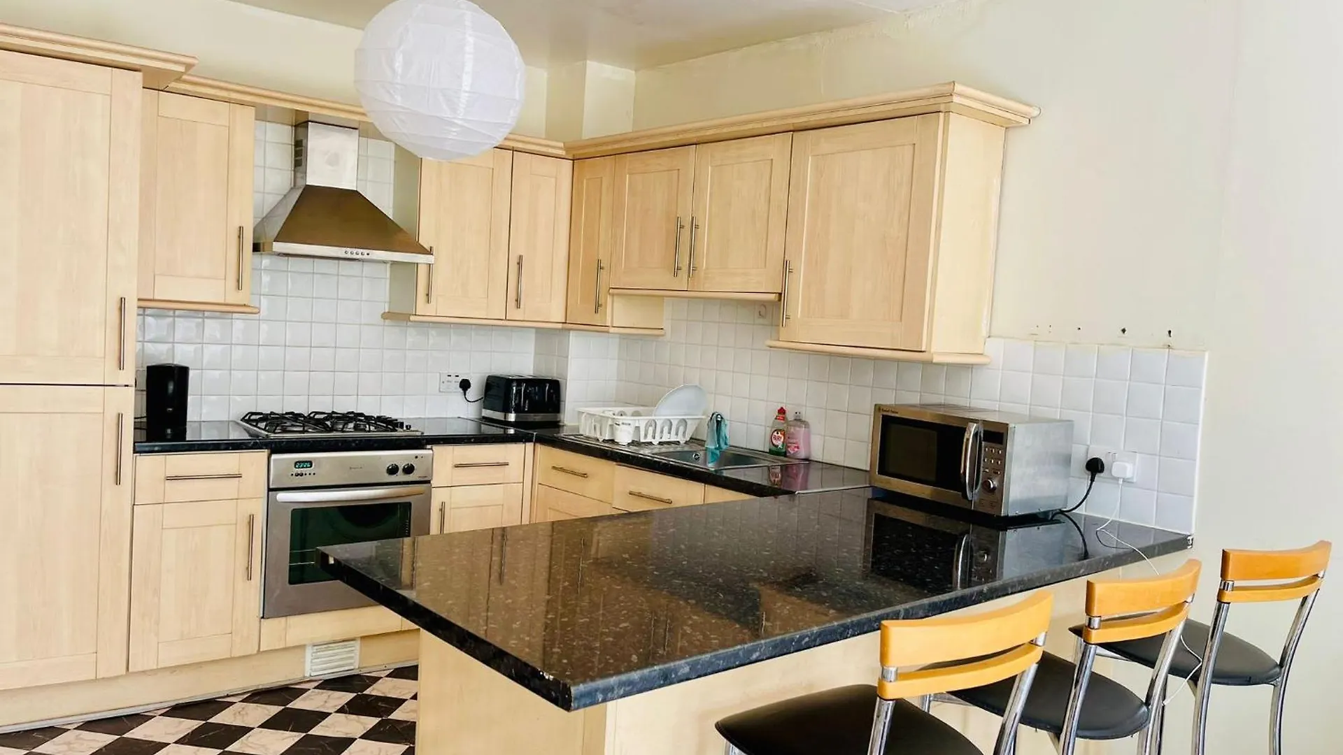 Ensuite Family Room In Stratford London Guest house