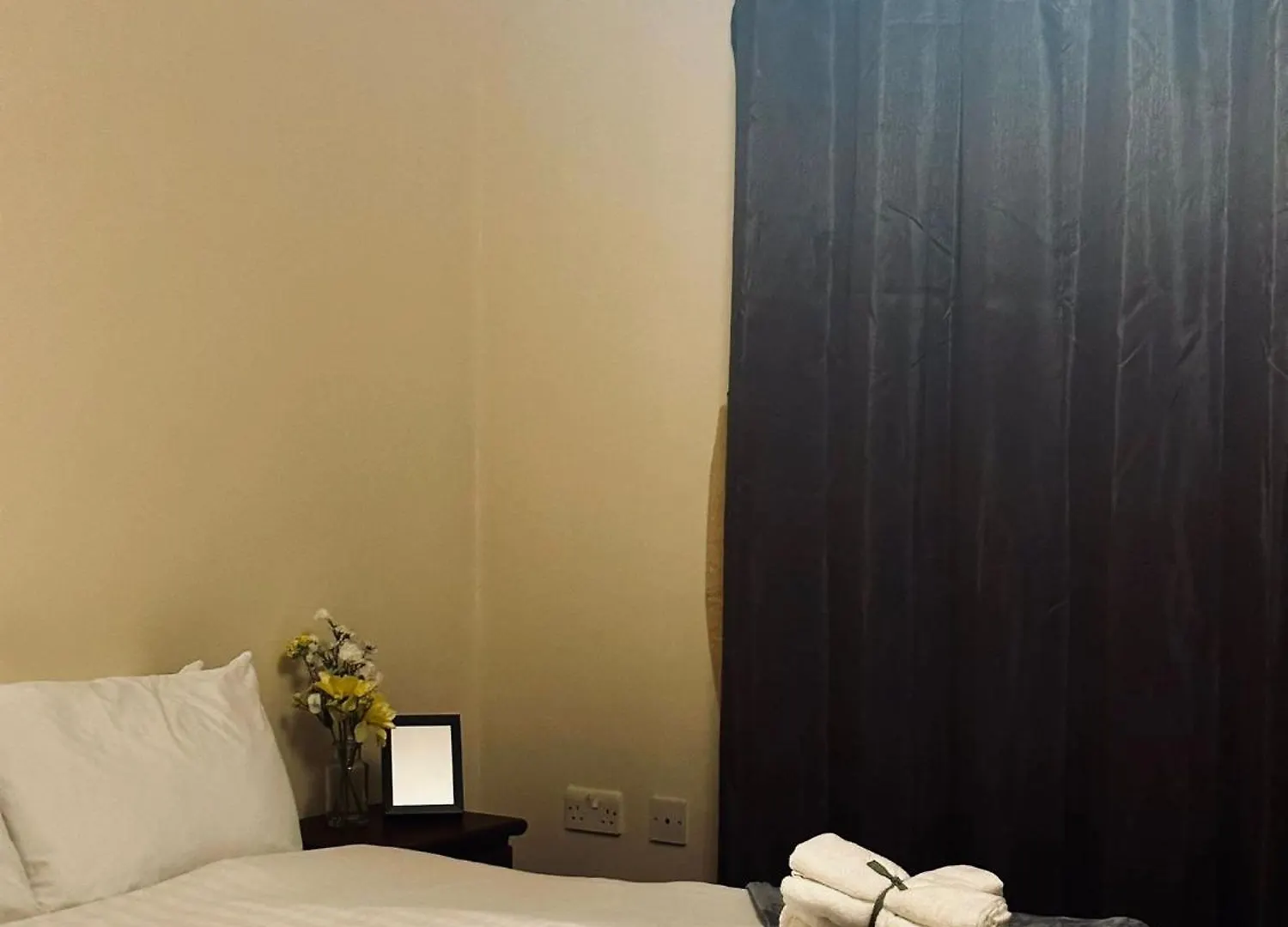 Guest house Ensuite Family Room In Stratford London
