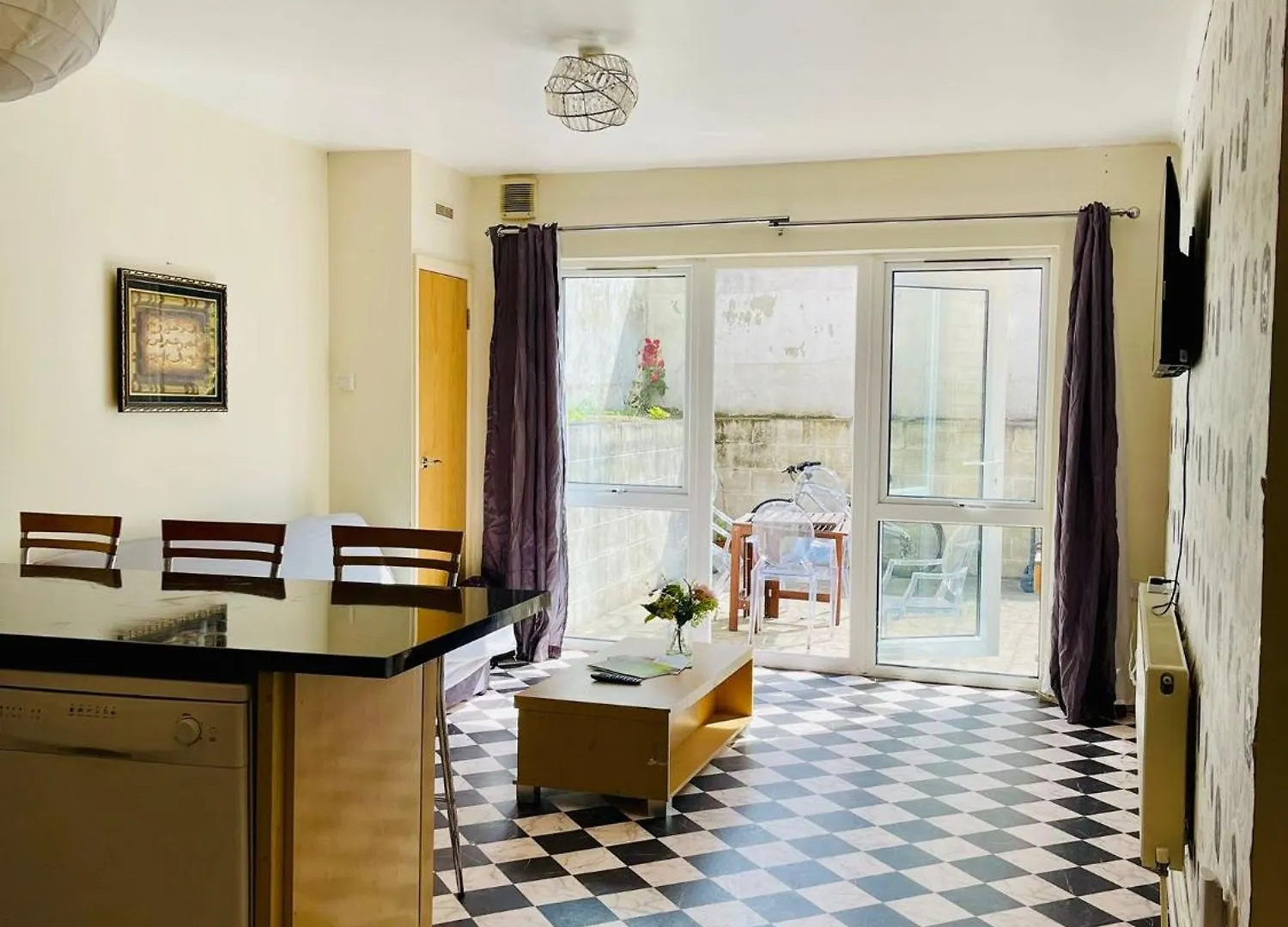 Ensuite Family Room In Stratford London United Kingdom